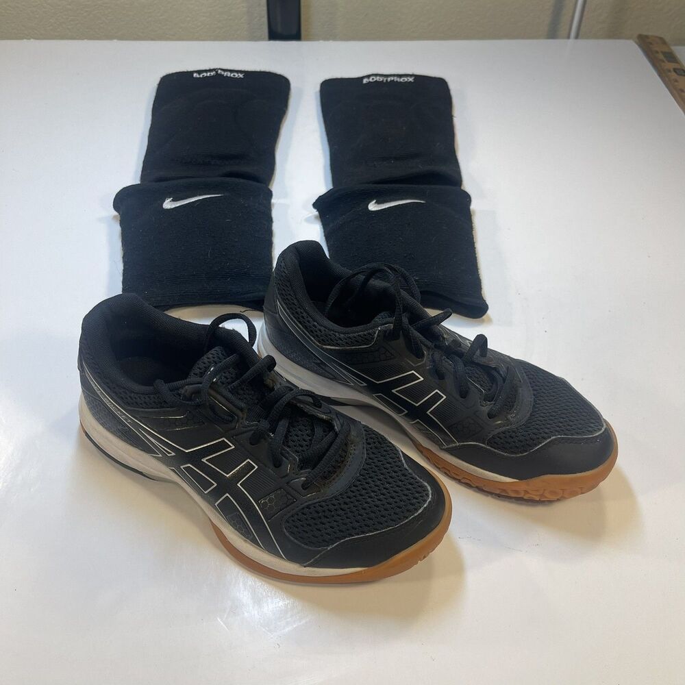 ASICS GEL ROCKET VOLLEYBALL INDOOR COURT SHOES Womens 6 & Two Sets of Knee Pads